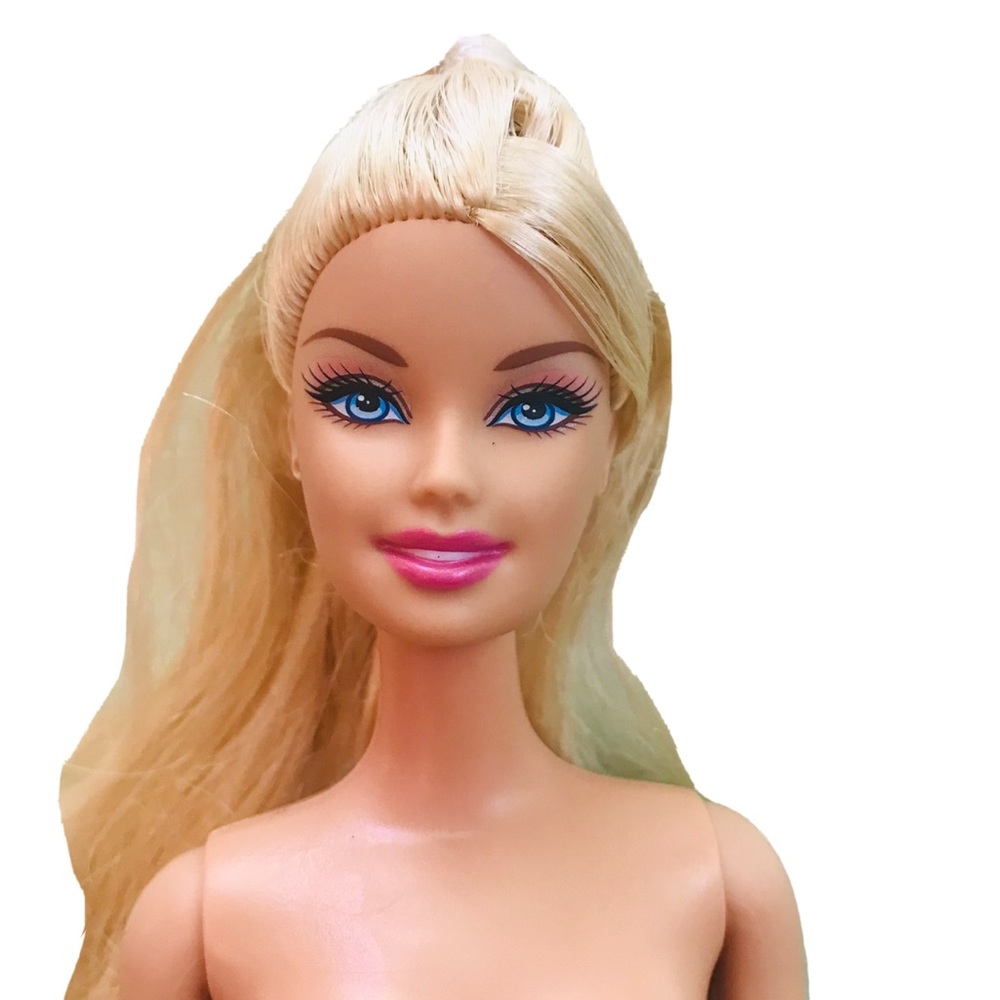 Vintage Mattel Barbie Doll 1999 Straight Leg Flat Feet Platinum Blond Dress Me